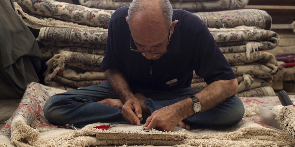 Comment_choisir_le_tapis_iranien_parfait_pour_votre_maison_?