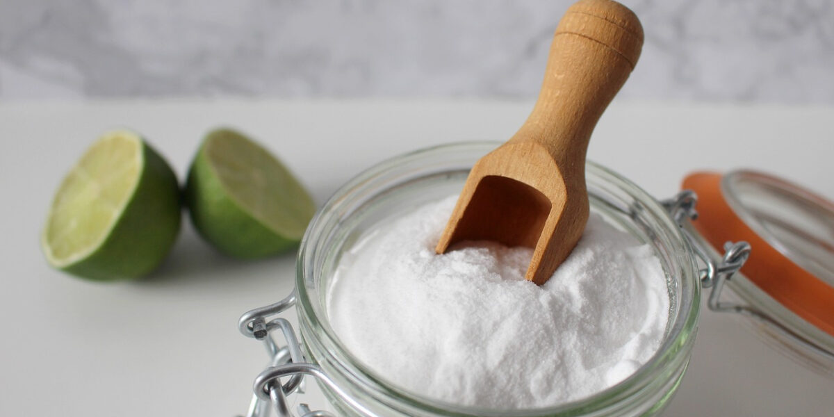 Comment_nettoyer_et_désodoriser_un_tapis_avec_du_bicarbonate_de_soude_?